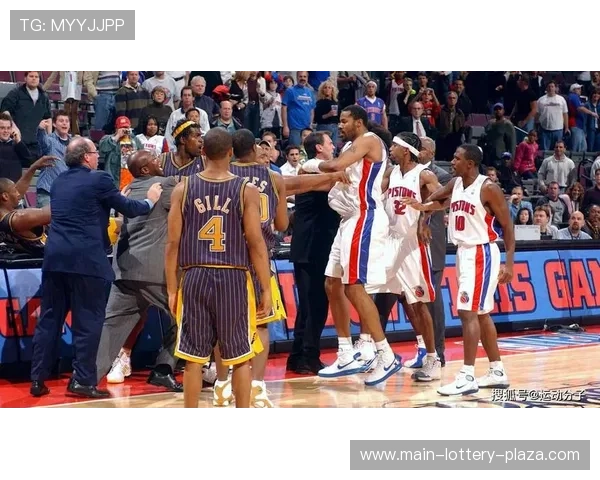 奥本山宫殿暴力事件回顾 球场冲突引发社会关注与反思 奥本山宫殿暴力事件回顾 球场冲突引发社会关注与反思